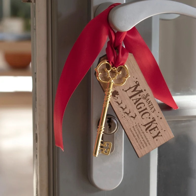 Creative Santa's Magic Key Door Decoration